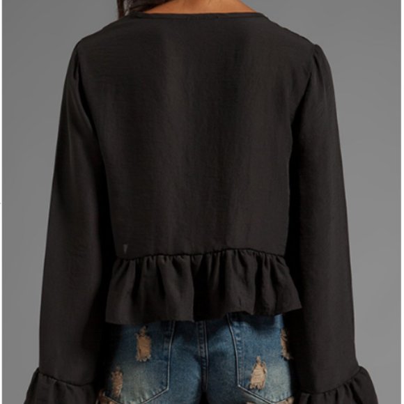 Show Me Your Mumu Horton Ruffle Crop Blouse Black - Picture 4 of 8